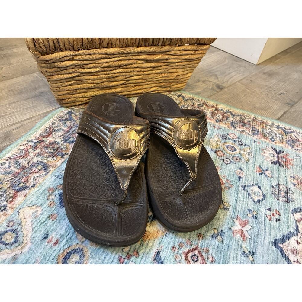 FitFlop Walkstar Women’s Bronze Patent Toe Post Sandals Size 9 Comfort Slip On